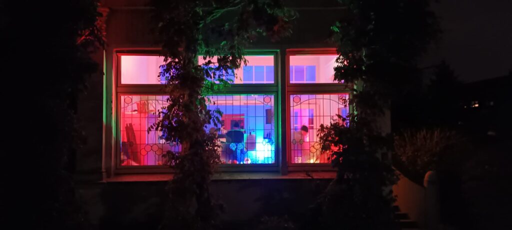 Tante Matta: Wohnzimmerkonzert mit Hans Blücher Band und Tante Matta